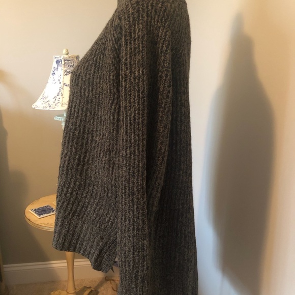 Express brand high low sweater tunic - Picture 2 of 7